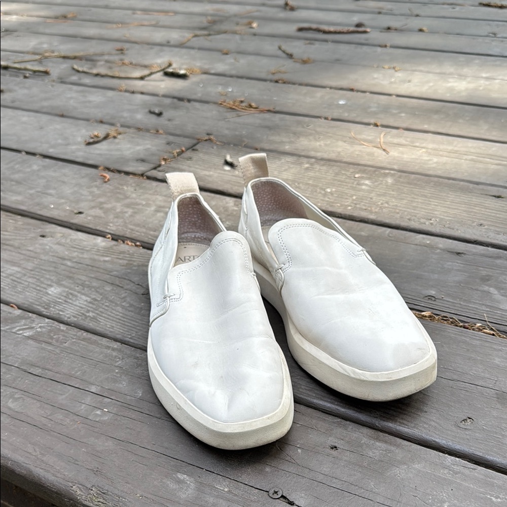 Sarto white leather slip-on women’s shoes 9M